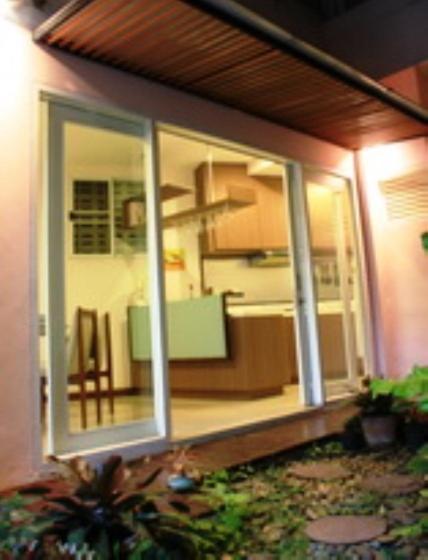Baan Manusarn Bangkok Exterior photo