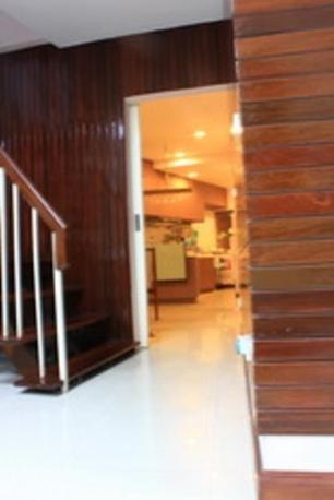 Baan Manusarn Bangkok Exterior photo